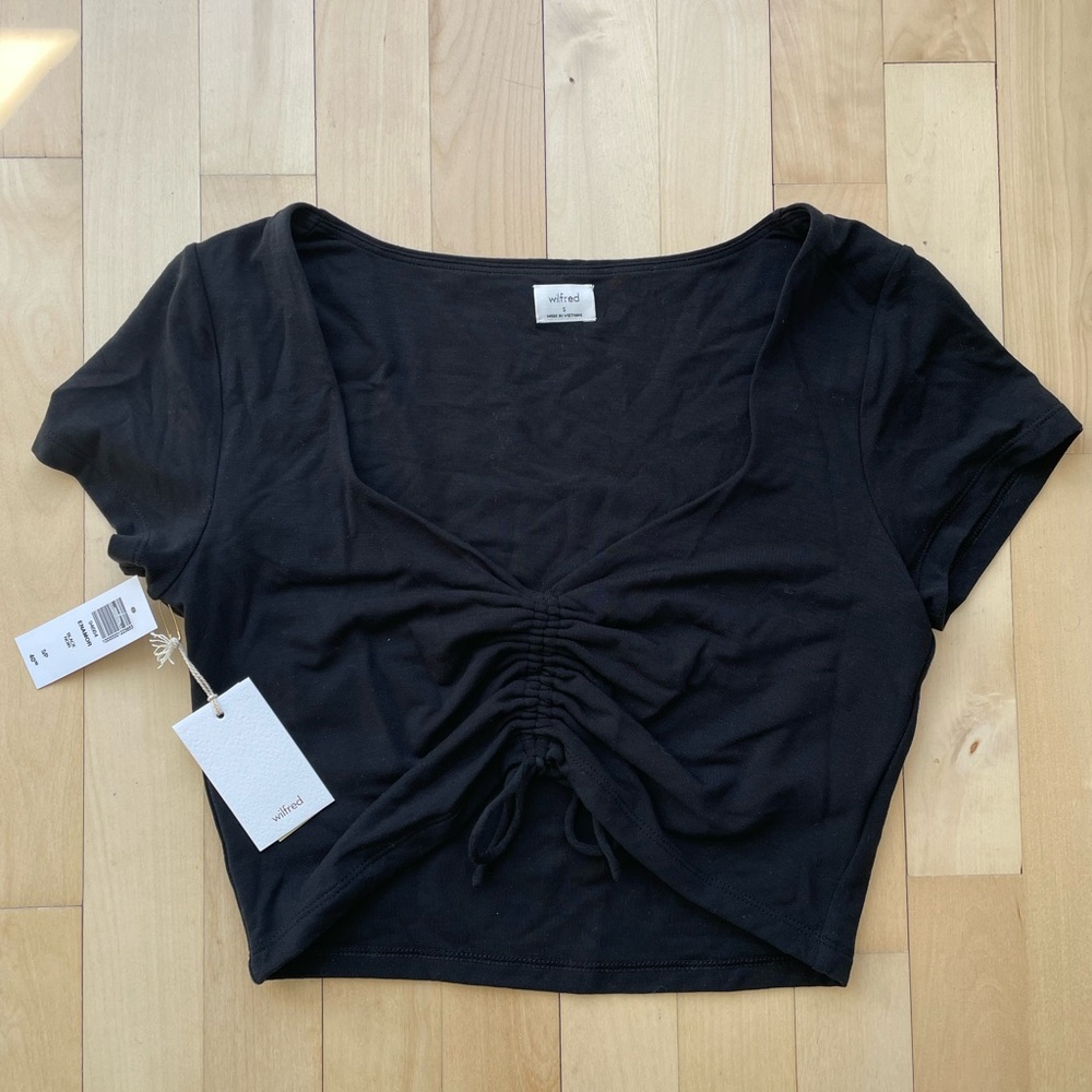 NWT Aritzia Wilfred - Enamor Ruched Crop Top - size S in black